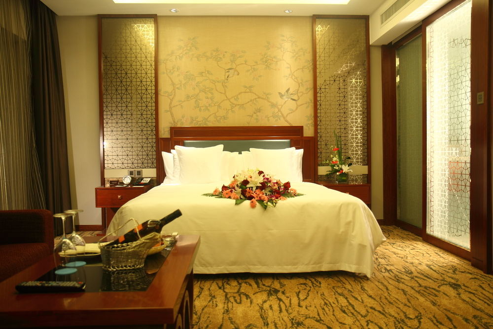 Gloria Grand Hotel Wuxi Wuxi (Jiangsu) Exterior foto