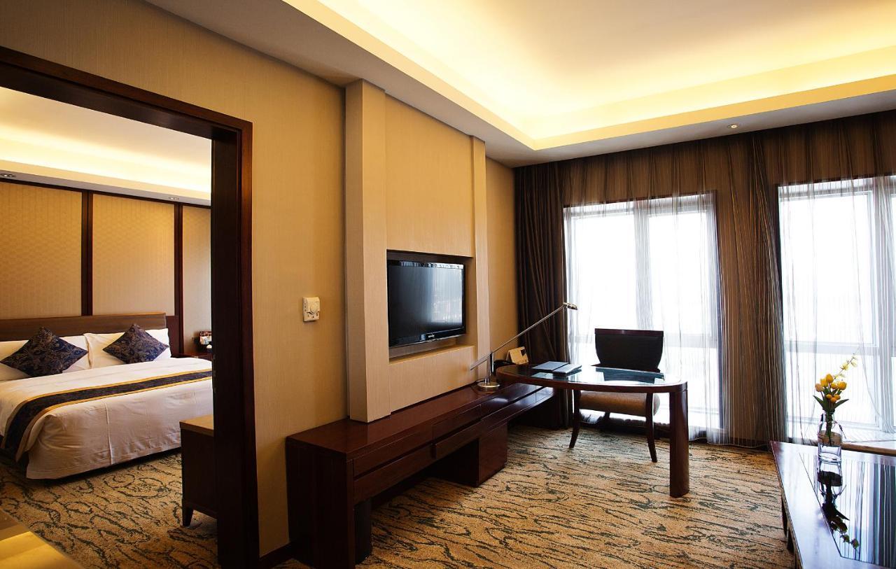 Gloria Grand Hotel Wuxi Wuxi (Jiangsu) Exterior foto